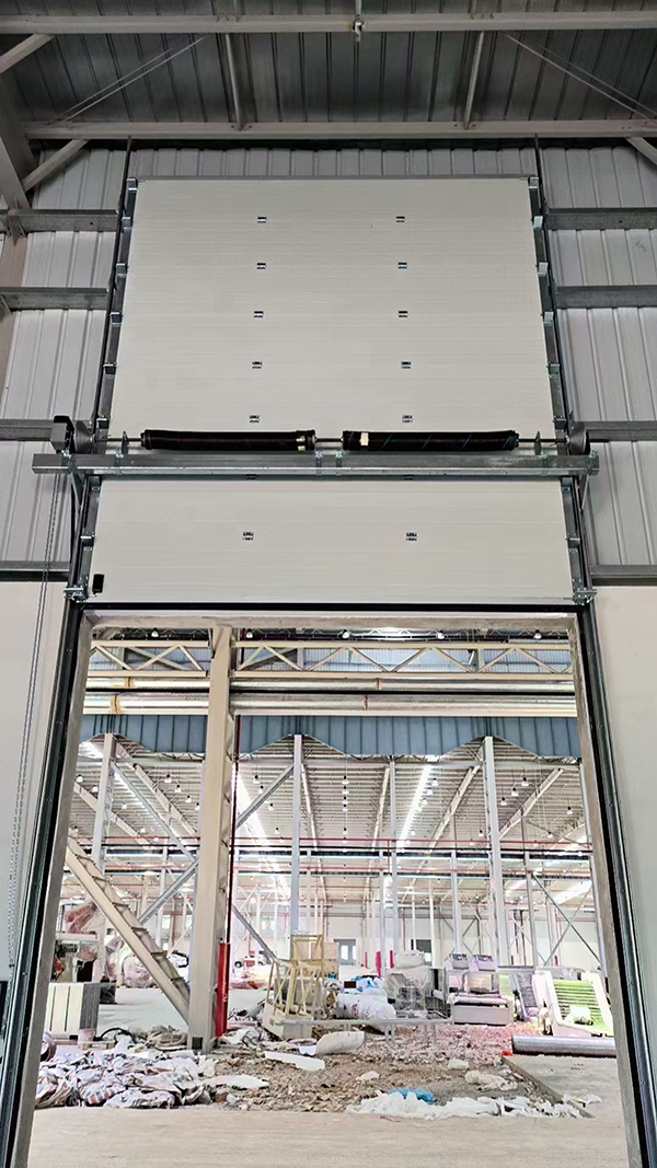 玛多工业提升门