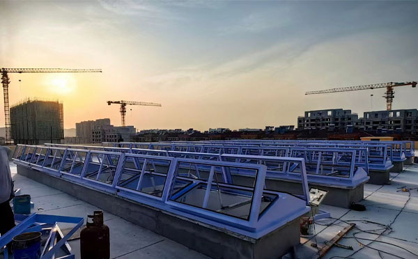 消防玛多排烟窗工作原理