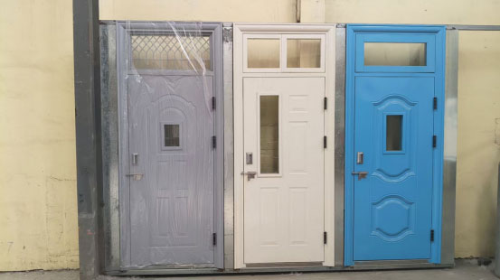 玛多学校教室门 玛多学校教室门