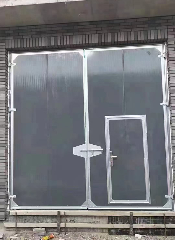 玛多工业平开门在大型设备制造车间的应用实例